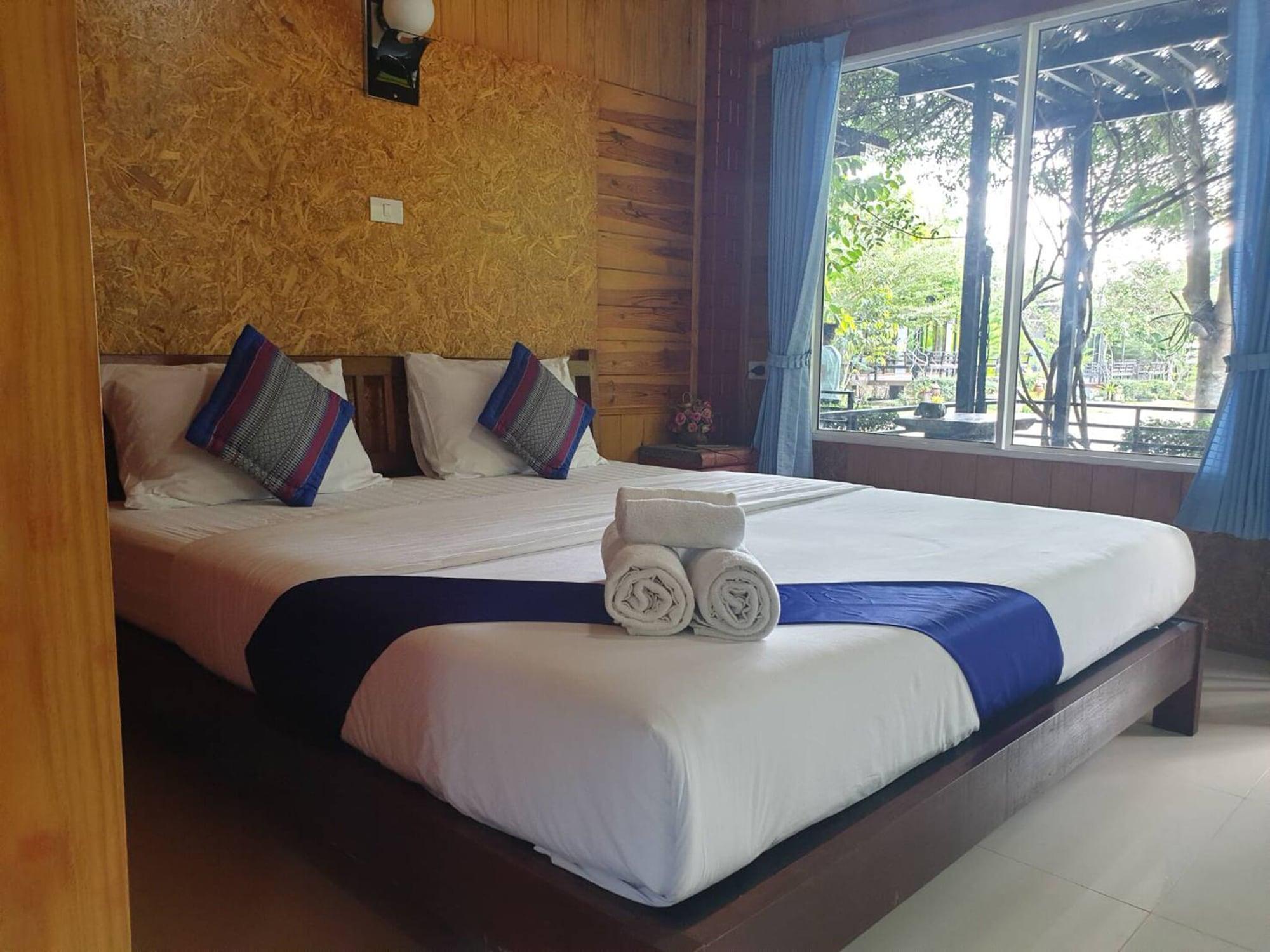 Baan Suan Hill Resort Ban Tha Khun Exterior photo